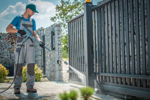 Best Graffiti Removal  in Fairmont, WV